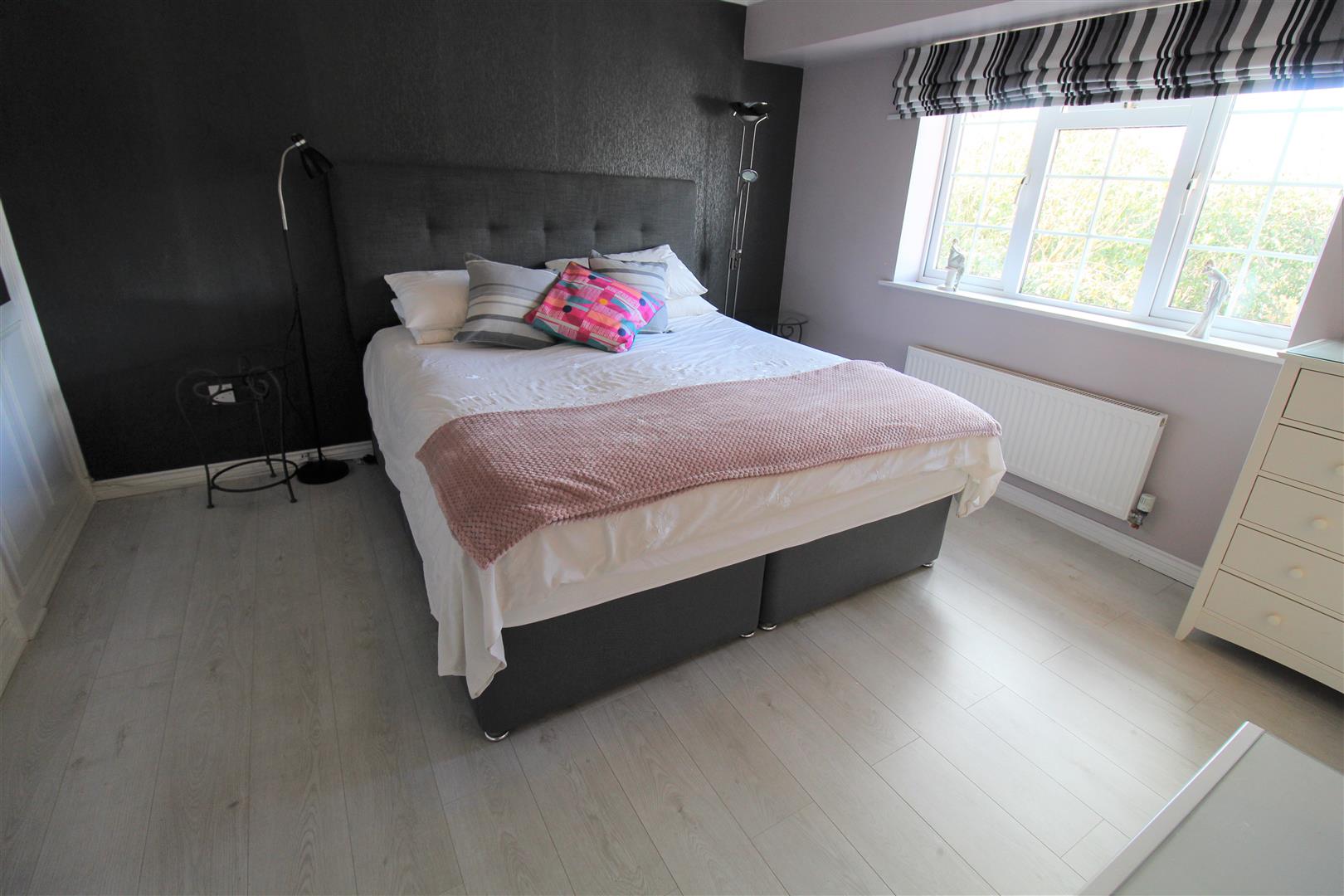Rockingham Drive, Cheadle, Stoke-On-Trent